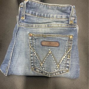 Woman’s Wrangler Bootcut Jeans